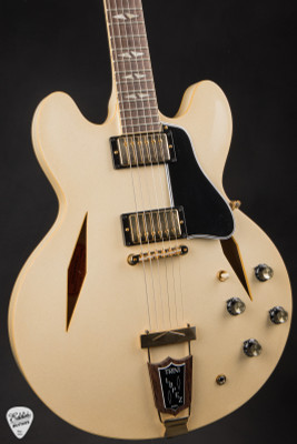 2021 – Gibson Custom Shop 1964 Trini Lopez Reissue CME Spec VOS Electric Guitar in White Sparkle