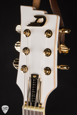 Duesenberg Starplayer TV Electric Guitar in White Velvet