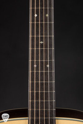 Collings OM2A Hill Country – Adirondack Spruce & Indian Rosewood Acoustic Guitar