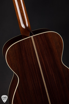 Collings OM2A Hill Country – Adirondack Spruce & Indian Rosewood Acoustic Guitar