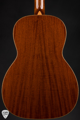 2022 – Collings 001A – Baked Adirondack Spruce & Sinker Honduran Mahogany Acoustic Guitar