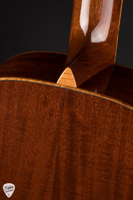 2022 – Collings 001A – Baked Adirondack Spruce & Sinker Honduran Mahogany Acoustic Guitar