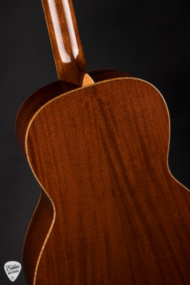 2022 – Collings 001A – Baked Adirondack Spruce & Sinker Honduran Mahogany Acoustic Guitar