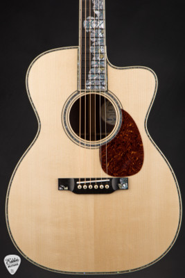 Bourgeois OMC Style 42 Morning Glory – Italian Spruce & Madagascar Rosewood Acoustic Guitar