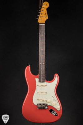 Fender Limited Edition American Vintage II 1961 Stratocaster Electric Guitar in Fiesta Red