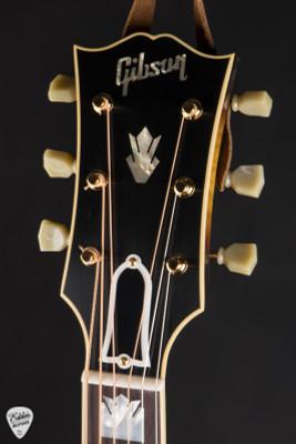 Gibson 1957 SJ-200 Vintage Sunburst Acoustic Guitar