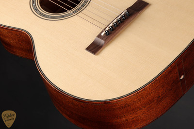 2021 - Martin Custom Shop 0 14-Fret