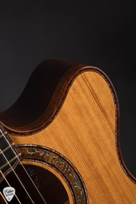 2012 – Laurie Williams 20th Year Commemorative Tui Signature – Paraoanui Sinker & Brazilian Rosewood Acoustic Guitar
