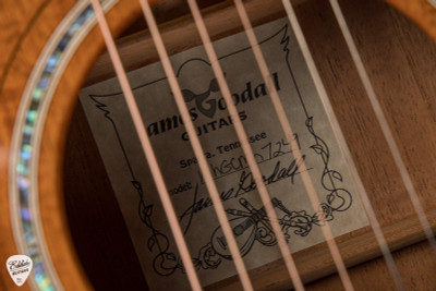 Goodall Grand Concert Acoustic Guitar in Honduran Mahogany