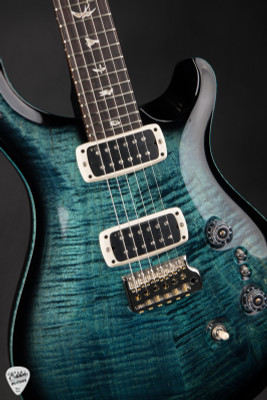 Paul Reed Smith Custom 24 08 electric guitar in Cobalt Smokeburst