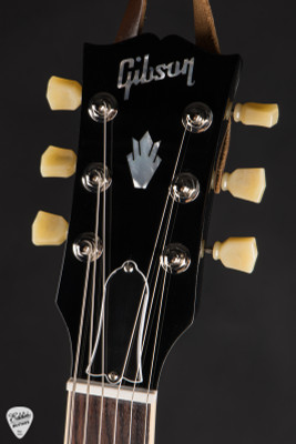 Gibson ES 335 Figured custom color electric guitar in deep ocean burst