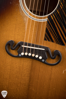 Gibson Murphy Lab 1939 SJ 100 Reissue Heavy Aged acoustic guitar in Faded Vintage Sunburst