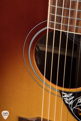 Gibson Hummingbird Standard Acoustic Guitar in rosewood burst