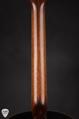 2017 – Bourgeois Small Jumbo Style 42 – Aged Tone Adirondack Spruce & Brazilian Rosewood Acoustic Guitar