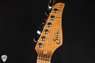 Suhr Modern Quilt Roasted Electric Guitar in Fuchsia Burst