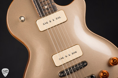 2025 – Tom Anderson Bobcat Electric Guitar in Shoreline Gold