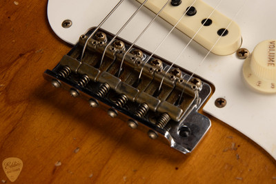 2024 - Fender Custom Shop Limited Edition Red Hot Stratocaster Super Heavy Relic - Faded Aged Chocolate 3-Tone Sunburst