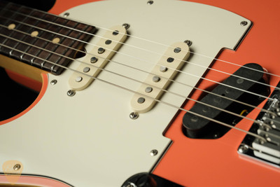 2002 - Tom Anderson Hollow T Classic Contoured Lefty - Fiesta Red