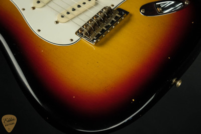 2024 - Fender Custom Shop Limited Edition 1968 Stratocaster Journeyman - 3 Tone Sunburst