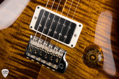 2024 – Paul Reed Smith Custom 24 Electric Guitar in Black Gold Wraparound Burst