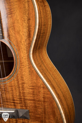 Froggy Bottom P12 Deluxe Acoustic Guitar in Koa
