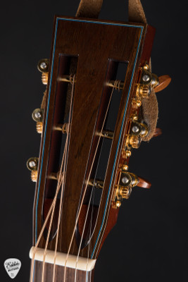 Santa Cruz Fingerstyle Short Scale Custom Acoustic Guitar with Moon Spruce and Cocobolo