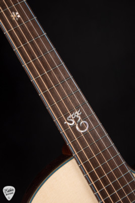 Santa Cruz Fingerstyle Short Scale Custom Acoustic Guitar with Moon Spruce and Cocobolo