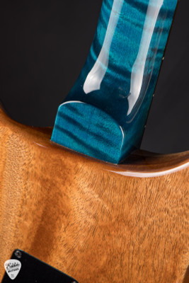 Paul Reed Smith Eddie’s Guitars Wood Library Studio Quilt Top/Stained Maple Neck/Brazilian FB Blue Matteo