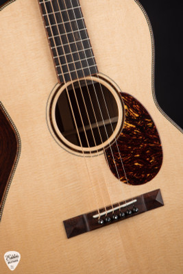 Santa Cruz OO Custom Acoustic Guitar with Sitka Spruce and Cocobolo