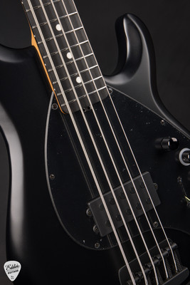 Ernie Ball Music Man Stingray 5 DarkRay - Stealth Black