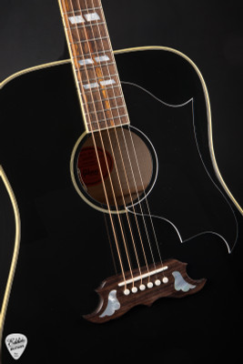 Gibson Elvis Dove 4.14 #23005099