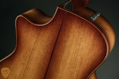 2024 - Taylor Custom #23 GA Baritone 8 Black Limba/Lutz Spruce - Chocolate Burgundy - Catch Event/NAMM Instrument