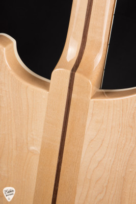 Rickenbacker 4003 Bass Guitar in Maple Glo