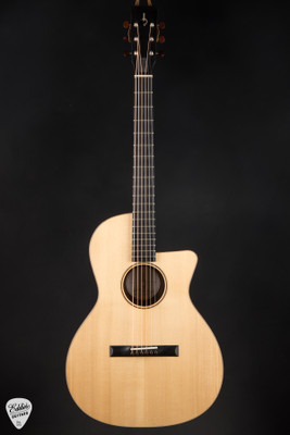 R Robinson Model 10-C - Adirondack Spruce & Claro Walnut - Eddie's