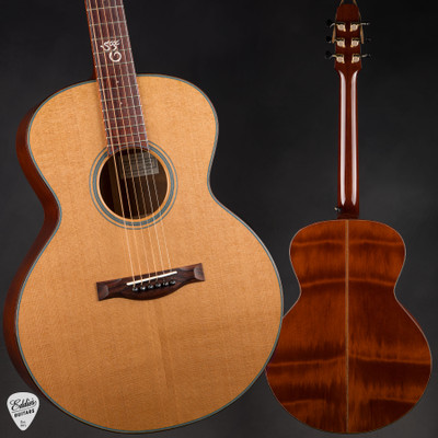 2024 Santa Cruz Fingerstyle Custom Acoustic Guitar with Western Red Cedar and Ancient Kauri