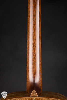 2016 – Bourgeois 00 Custom Acoustic Guitar with Redwood & English Walnut