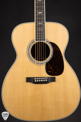 2024 – Martin J-40 Acoustic Guitar with Sitka Spruce & Indian Rosewood