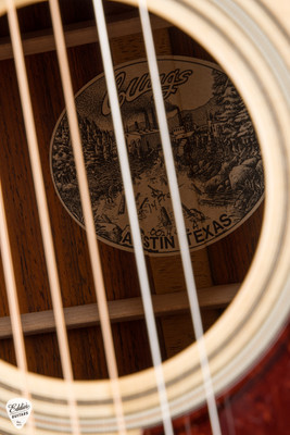Collings Acoustic Guitar 002HA 14 Fret Adirondack Spruce and Cocobolo