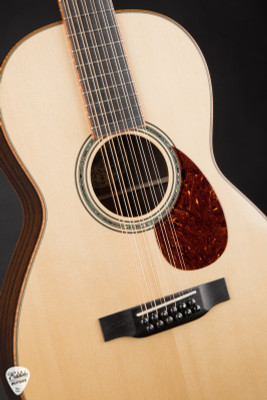 Collings Acoustic guitar 03 12 String German Spruce and Indian Rosewood