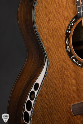 2021 – Kevin Ryan Paradiso Grand Concert Acoustic Guitar with Moonglow Redwood & Brazilian Rosewood