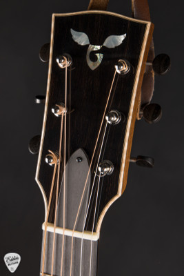 2023 – Goodall Grand Concert Cutaway Acoustic Guitar with Adirondack Spruce & Nicaraguan Rosewood