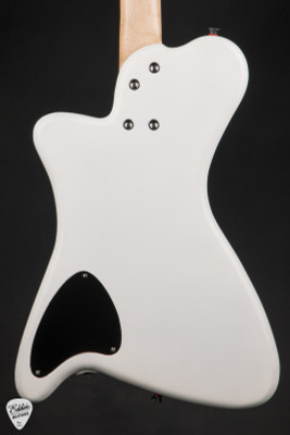 2022 - Guttlin Duchess Bass - Artic White Matt