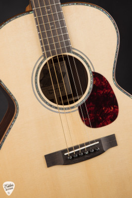2025 – Froggy Bottom Model M Limited Acoustic Guitar with 1876 German Spruce & Madagascar Rosewood