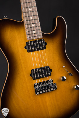 Suhr Oso Short-Scale Electric Guitar in 2 Tone Tobacco Burst