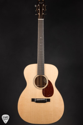 Bourgeois OM Country Boy Professional Series Satin Acoustic Guitar with Sitka Spruce & Mahogany