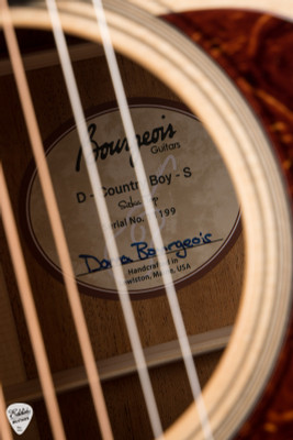 Bourgeois D Country Boy Professional Series Satin Acoustic Guitar with Sitka Spruce & Mahogany