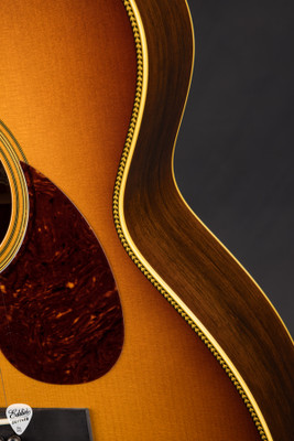 2016 – Collings OM2HA Varnish Deep Body – Adirondack Spruce & Madagascar Rosewood Acoustic Guitar in Sunburst