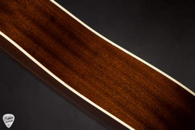 2021 – Santa Cruz D Prewar Custom – Adirondack Spruce & Cuban Mahogany Acoustic Guitar