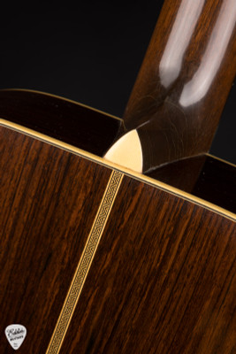 2022 – Pre-War Herringbone Dreadnought – Adirondack Spruce & Primo Brazilian Rosewood Acoustic Guitar
