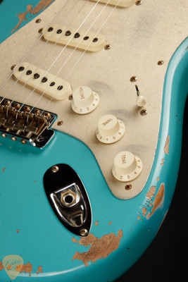 Fender Custom Shop Limited Edition 1958 Heavy Relic Stratocaster - Super Faded Aged Taos Turquoise